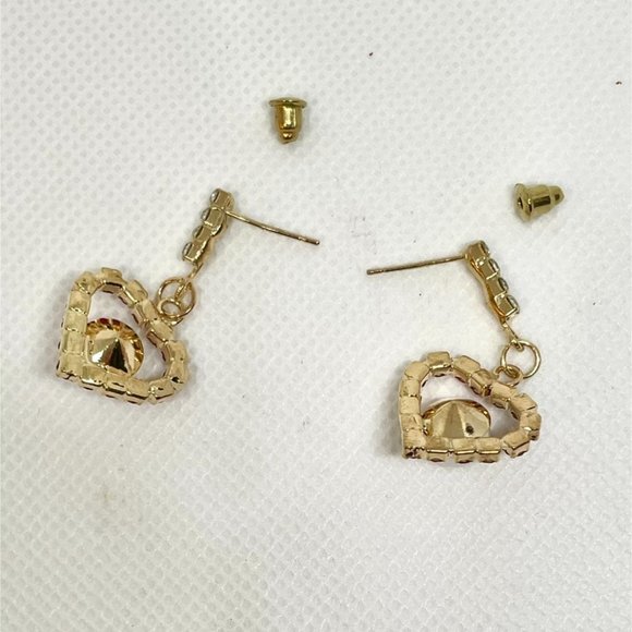 Red Rhinstone Heart Earrings Faux Pearl Center Post Closing Goldtone New 1.5" - Picture 7 of 7